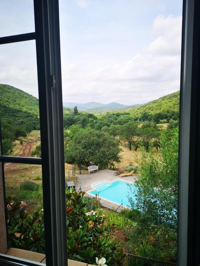Domaine De Montbarri Bed and Breakfast La Tour-sur-Orb Εξωτερικό φωτογραφία