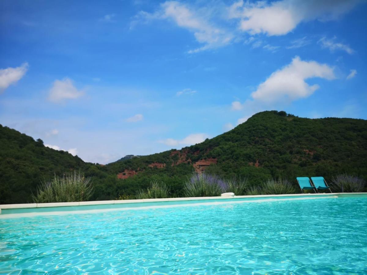Domaine De Montbarri Bed and Breakfast La Tour-sur-Orb Εξωτερικό φωτογραφία