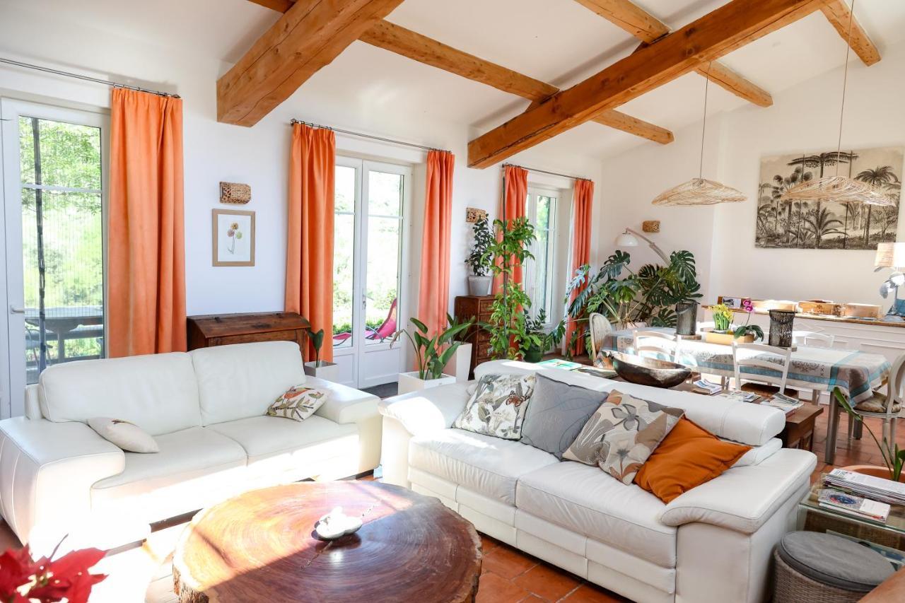 Domaine De Montbarri Bed and Breakfast La Tour-sur-Orb Εξωτερικό φωτογραφία